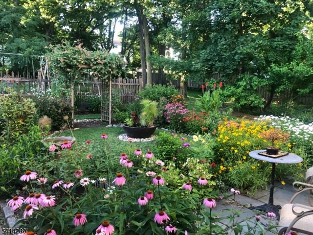 68 W Main St, Clinton Town, NJ 08809
