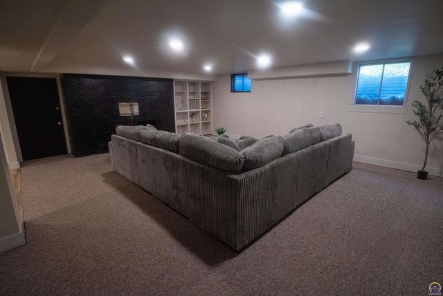 410 Turner Rd, Emporia, KS 66801