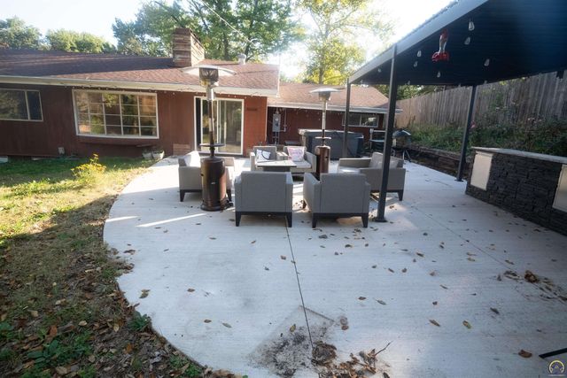 410 Turner Rd, Emporia, KS 66801