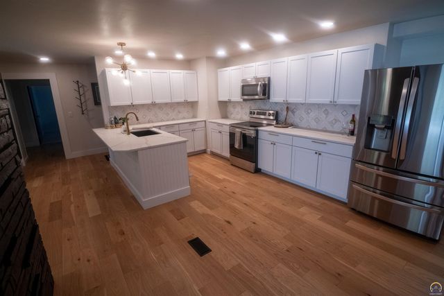 410 Turner Rd, Emporia, KS 66801