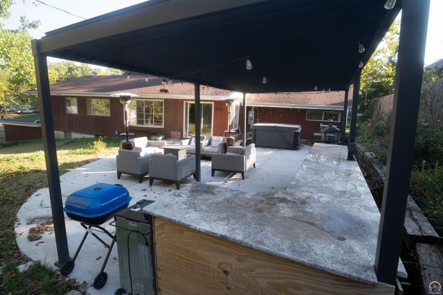 410 Turner Rd, Emporia, KS 66801