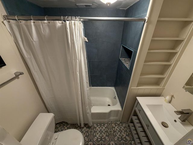 410 Turner Rd, Emporia, KS 66801