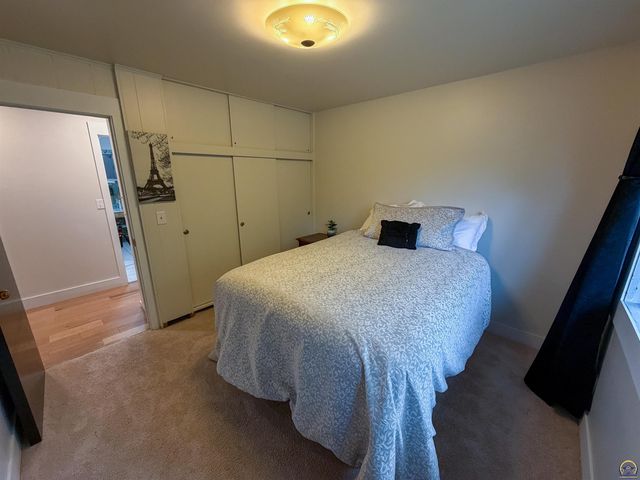 410 Turner Rd, Emporia, KS 66801