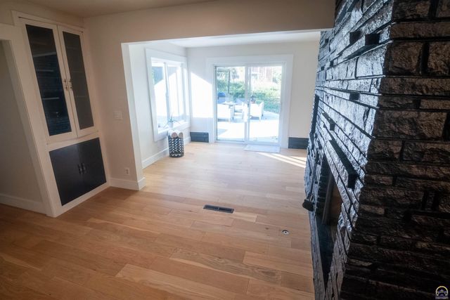 410 Turner Rd, Emporia, KS 66801