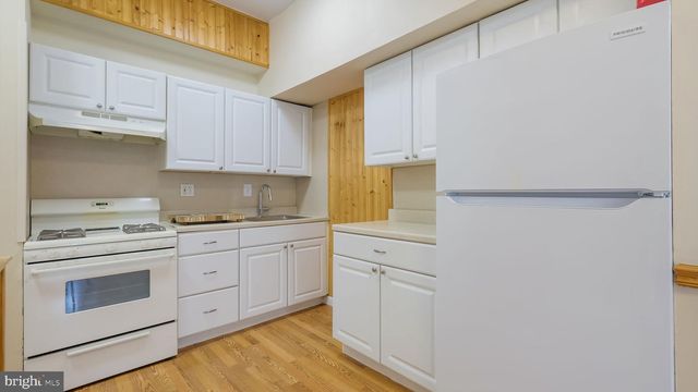 2120 SOUTH ST #2RE, Philadelphia, PA 19146