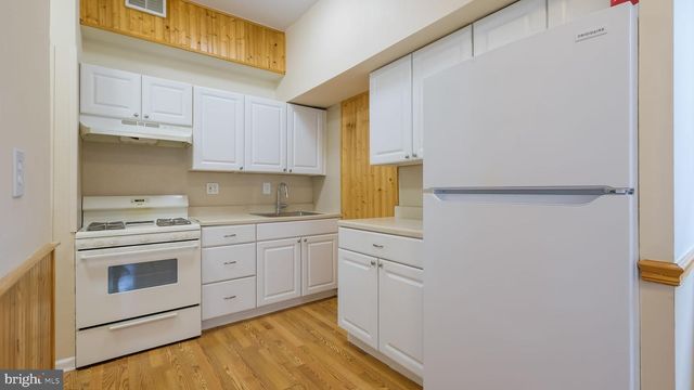 2120 SOUTH ST #2RE, Philadelphia, PA 19146