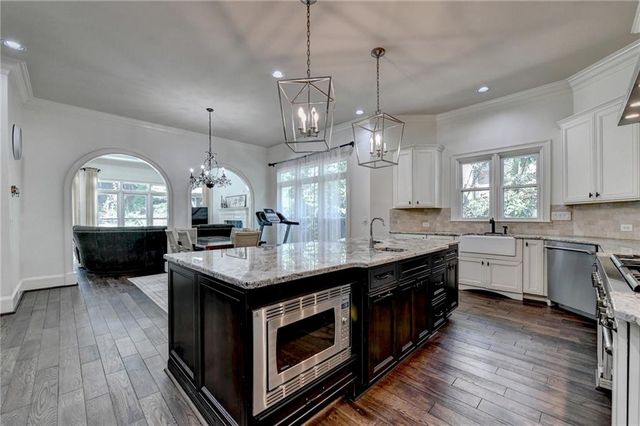 3154 Saint Ives Country Club Parkway, Johns Creek, GA 30097