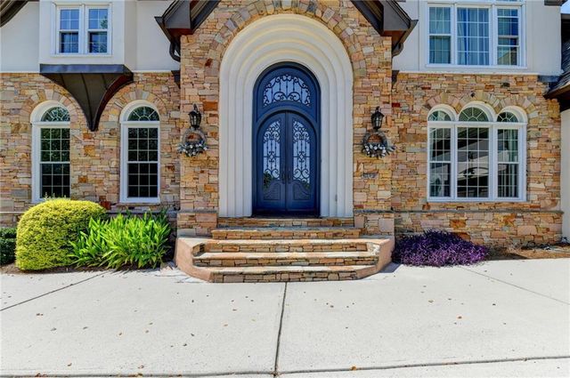 3154 Saint Ives Country Club Parkway, Johns Creek, GA 30097