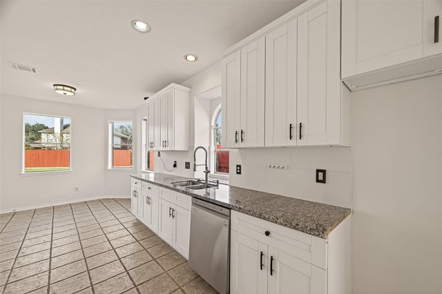 3804 Dunlavy Drive, Pearland, TX 77581