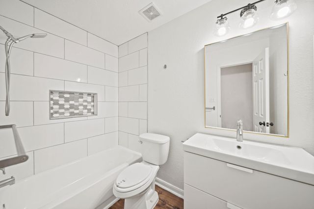 230 Cool Cove, Montgomery, TX 77356