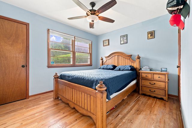 505 E Holcomb Avenue, Des Moines, IA 50313