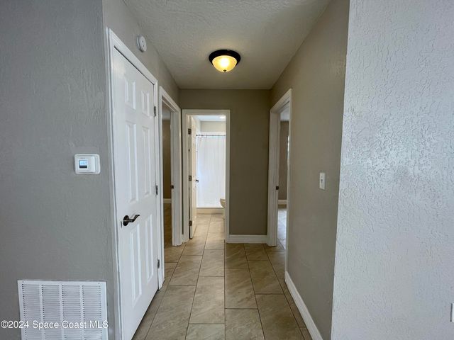 2684 Pepper Avenue, Melbourne, FL 32935