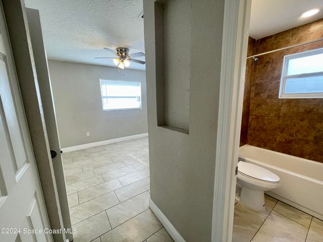 2684 Pepper Avenue, Melbourne, FL 32935