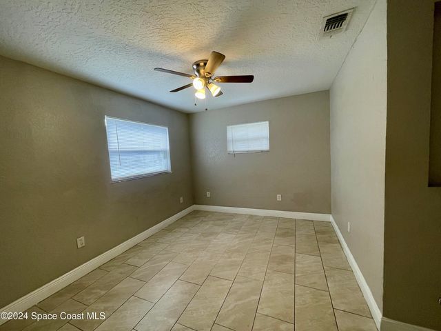 2684 Pepper Avenue, Melbourne, FL 32935