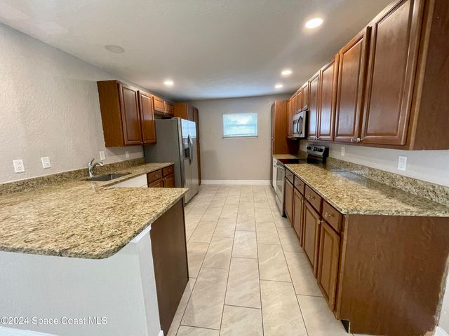 2684 Pepper Avenue, Melbourne, FL 32935