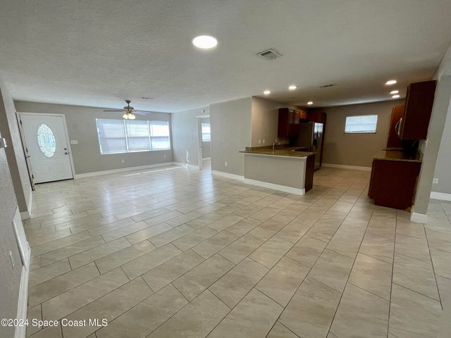 2684 Pepper Avenue, Melbourne, FL 32935