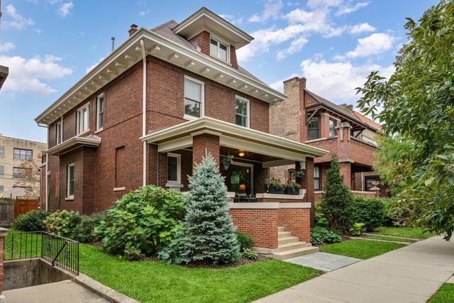2063 N Humboldt Boulevard, Chicago, IL 60647