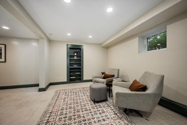 2063 N Humboldt Boulevard, Chicago, IL 60647