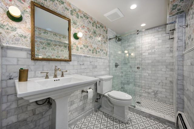 2063 N Humboldt Boulevard, Chicago, IL 60647