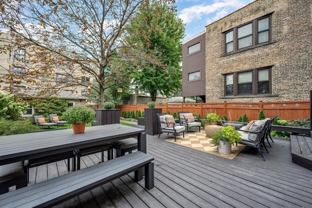 2063 N Humboldt Boulevard, Chicago, IL 60647