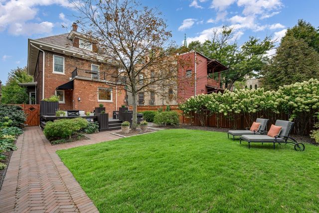 2063 N Humboldt Boulevard, Chicago, IL 60647