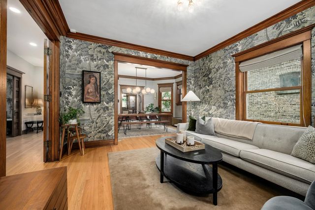 2063 N Humboldt Boulevard, Chicago, IL 60647