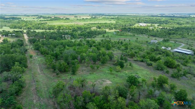 1633 Boggy Creek Road, Lockhart, TX 78644