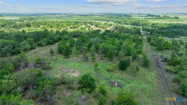 1633 Boggy Creek Road, Lockhart, TX 78644