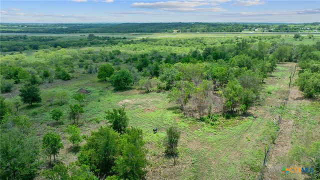 1633 Boggy Creek Road, Lockhart, TX 78644
