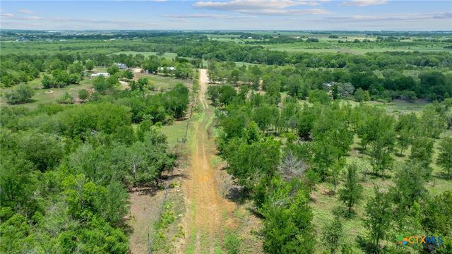1633 Boggy Creek Road, Lockhart, TX 78644