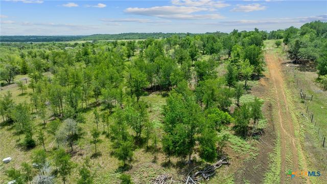 1633 Boggy Creek Road, Lockhart, TX 78644
