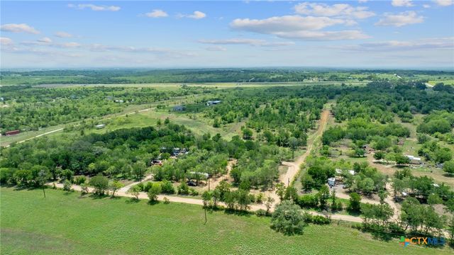1633 Boggy Creek Road, Lockhart, TX 78644