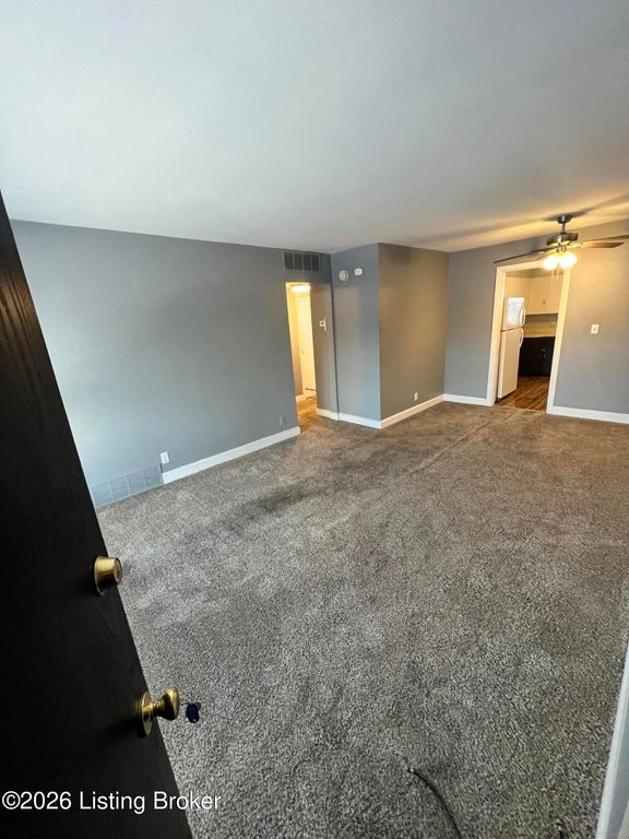 2212 Gerald Ct, Louisville, KY 40218