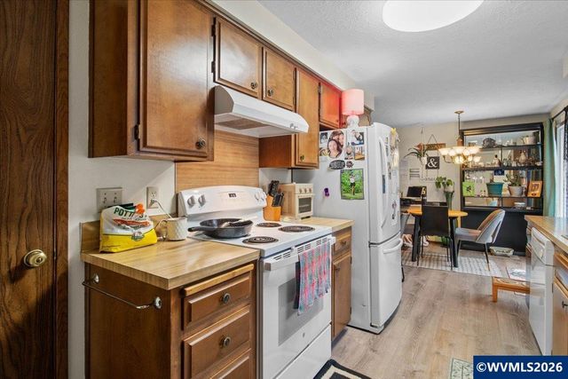 1519 6th St NW, Salem, OR 97304