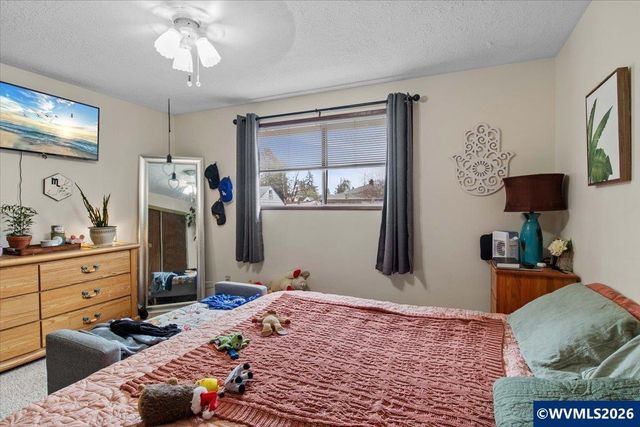 1519 6th St NW, Salem, OR 97304