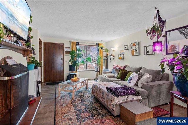 1519 6th St NW, Salem, OR 97304