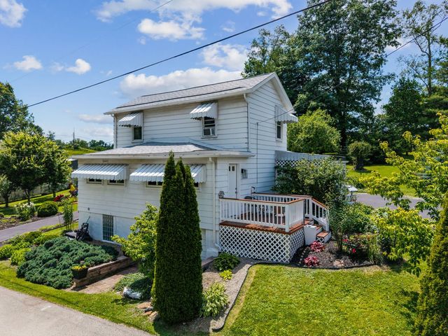 105 Dutchtown ROAD, Sewickley Twp, PA 15637