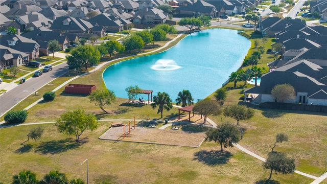 7421 Vaquero Dr, Corpus Christi, TX 78414