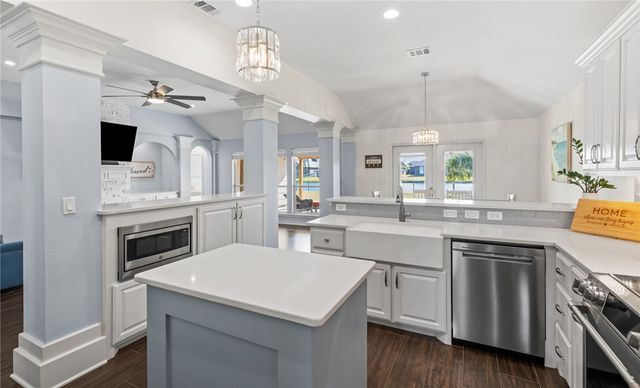7421 Vaquero Dr, Corpus Christi, TX 78414
