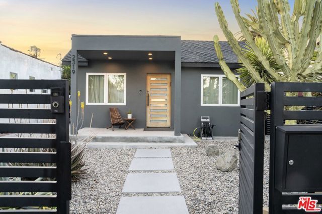 2319 S Cloverdale Avenue, Los Angeles, CA 90016