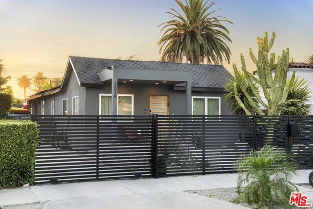 2319 S Cloverdale Avenue, Los Angeles, CA 90016