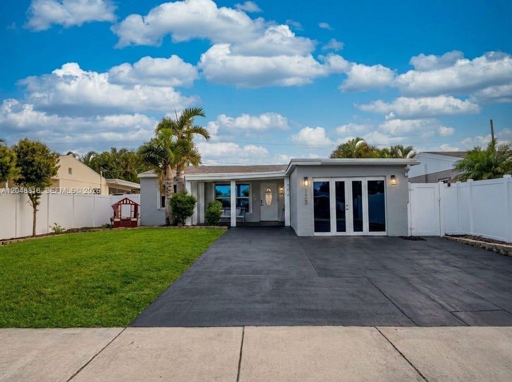 5417 NE 4th Terrace, Oakland Park, FL 33334