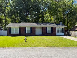 124 Miley Avenue, Summerville, SC 29485