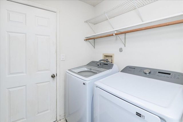 2200 MARICOPA DR, Columbia, MO 65201