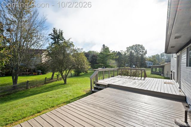 2668 Grass Valley Drive, White Lake Charter Township, MI 48383