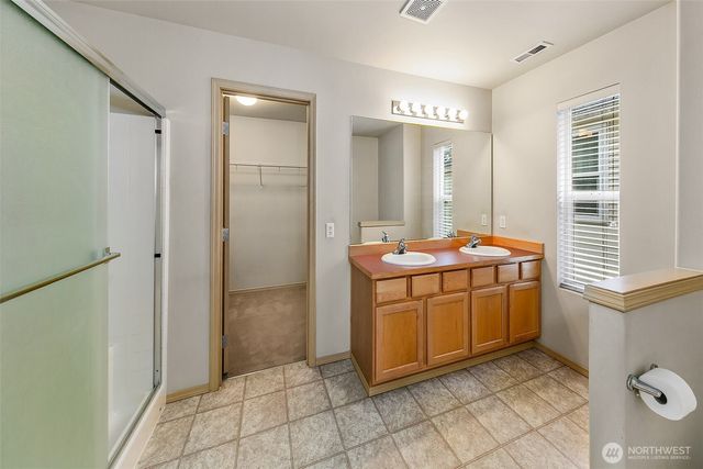 200 Ferndale Court NE, Renton, WA 98056