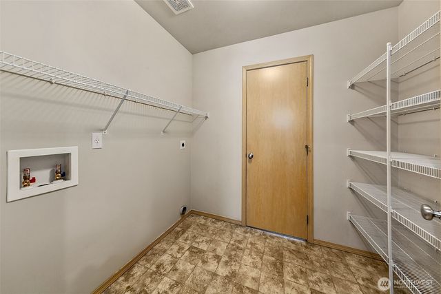 200 Ferndale Court NE, Renton, WA 98056