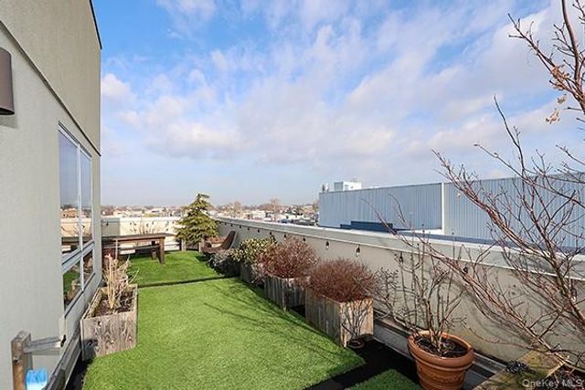 6334 Fresh Pond Road 5C, Ridgewood, NY 11385