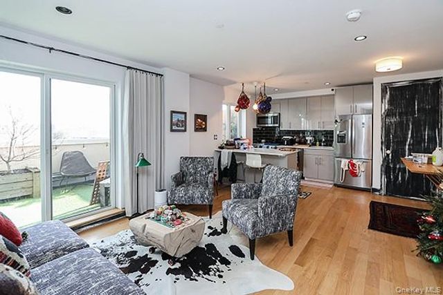 6334 Fresh Pond Road 5C, Ridgewood, NY 11385