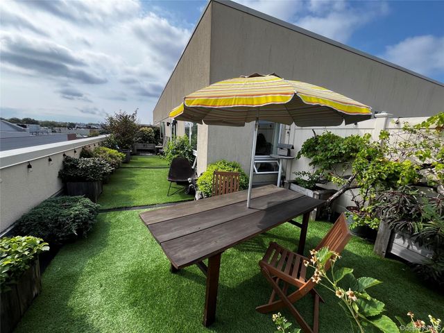 6334 Fresh Pond Road 5C, Ridgewood, NY 11385